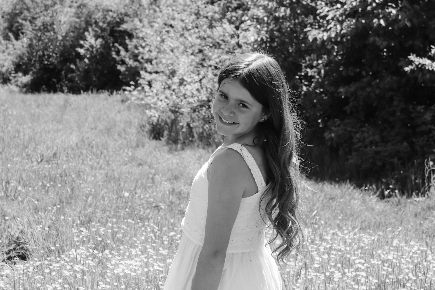 Emma J Photography Bride and Bridesmaids at Wedding