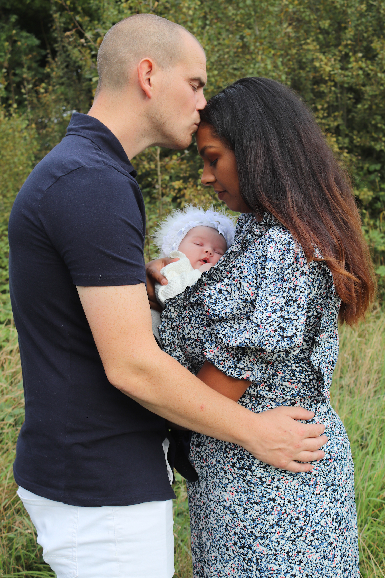 Emma J Photography Bride and Bridesmaids at Wedding