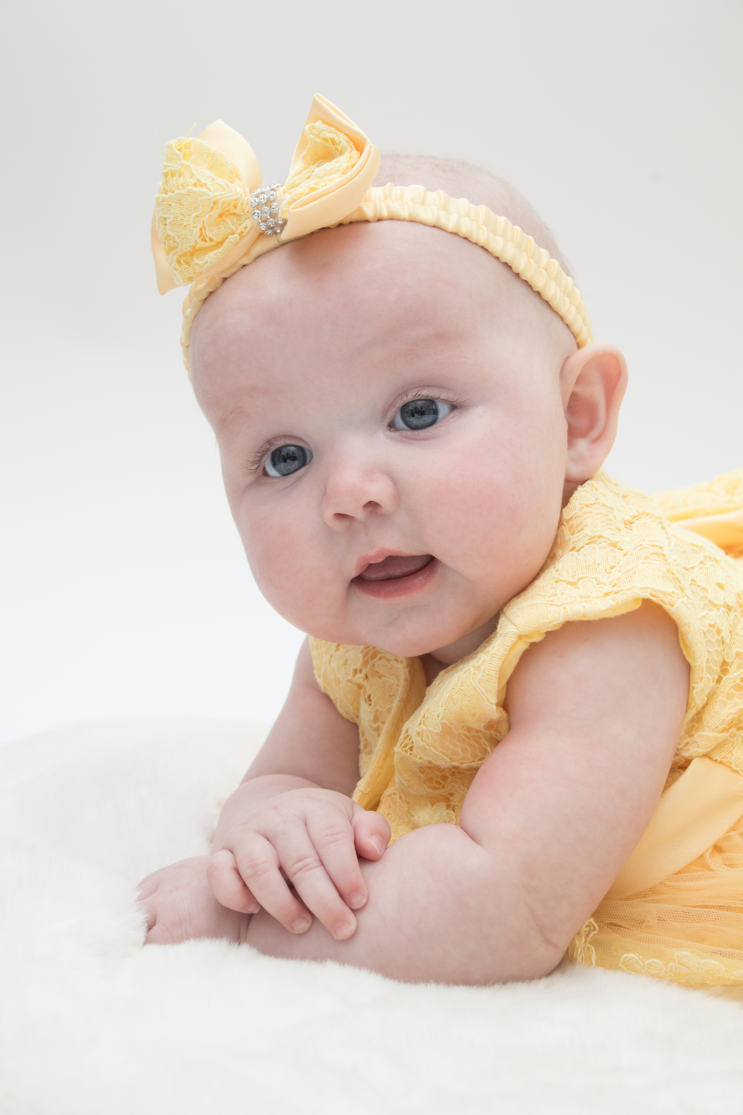 Emma J Photography Bride and Bridesmaids at Wedding