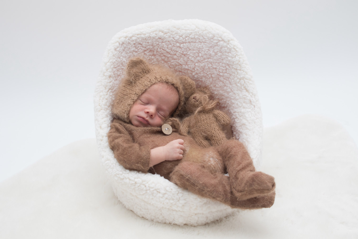 Emma J Photography Bride and Groom at Wedding