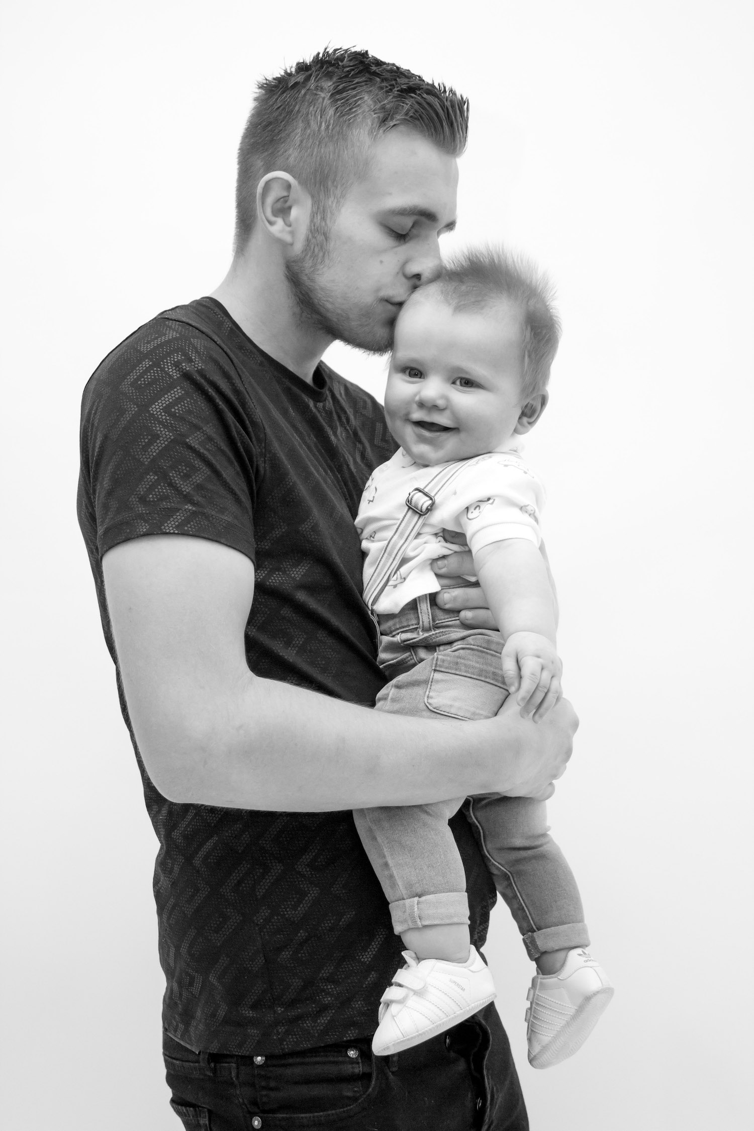 Emma J Photography Bride and Groom at Wedding