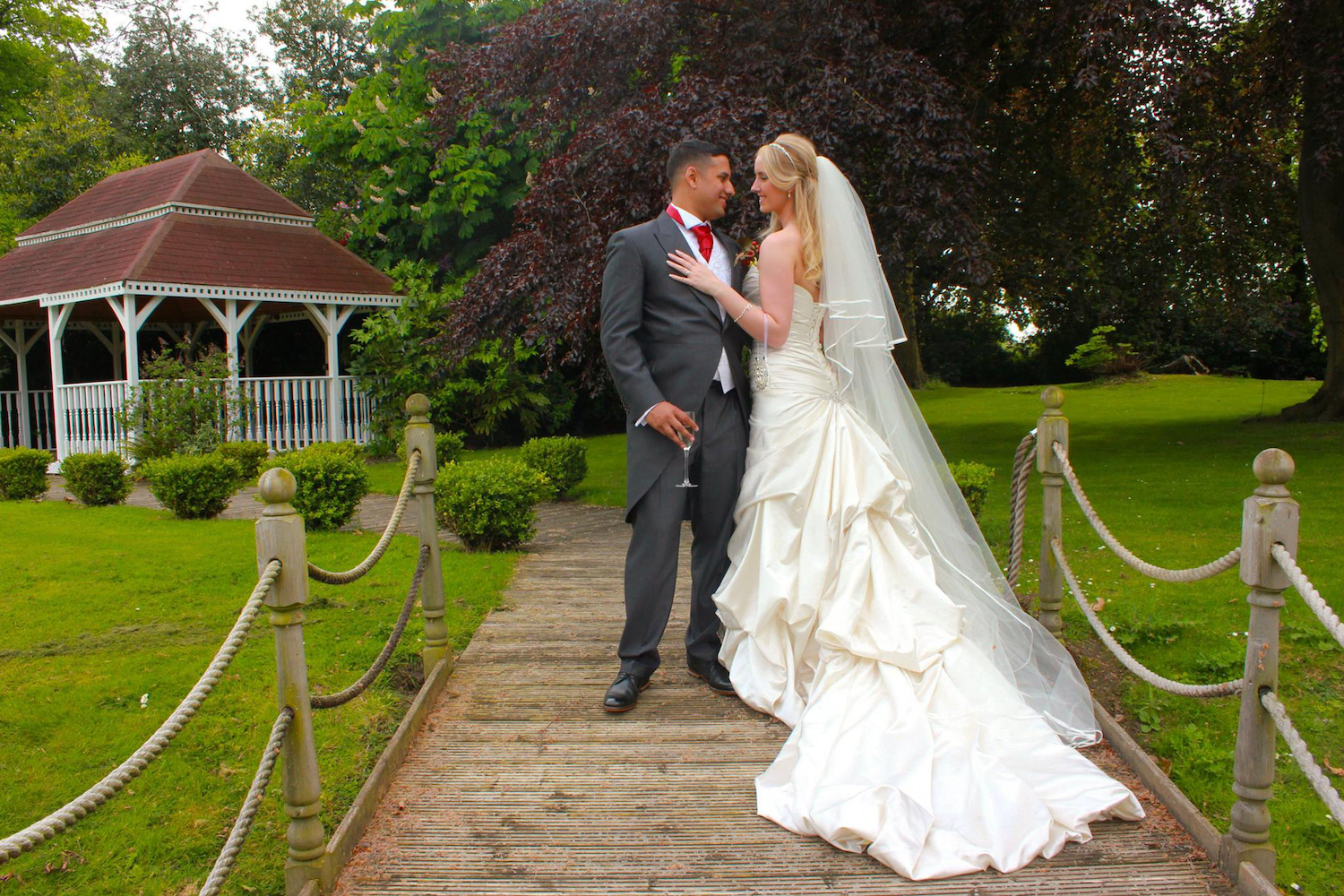 Emma J Photography Bride and Groom at Wedding